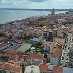 Barbadinhos In Historic Neighborhood * Lisboa