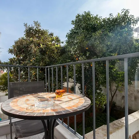 Barbadinhos In Historic Neighborhood Apartment *
