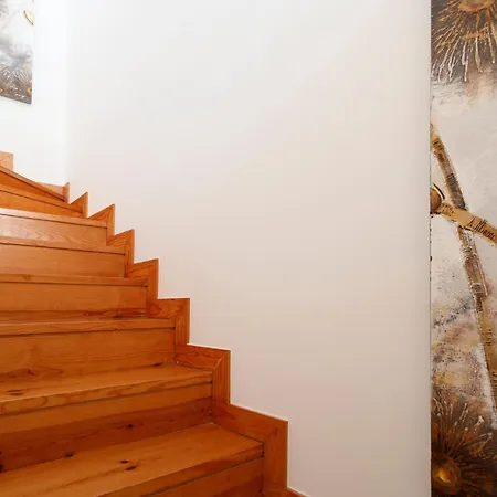 Appartement Barbadinhos In Historic Neighborhood Lissabon
