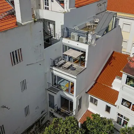 Barbadinhos In Historic Neighborhood Lizbona